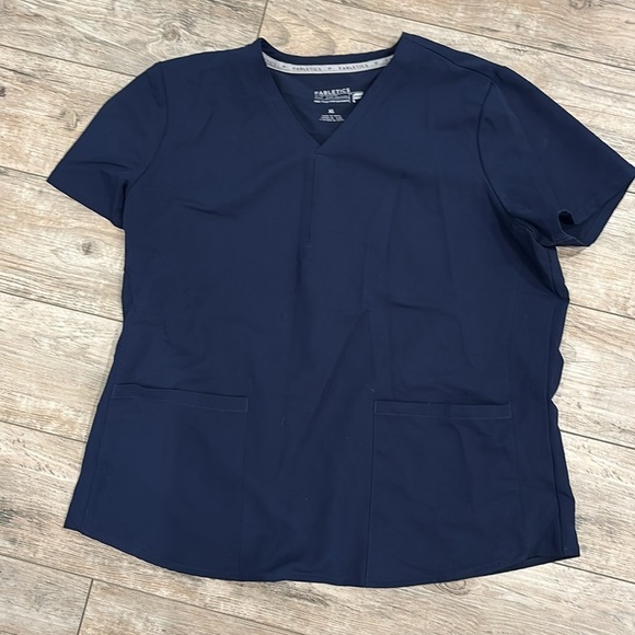 Fabletics Feel Good Performance 2 Gray, 1 Navy Scrub Tops XL - Picture 6 of 13